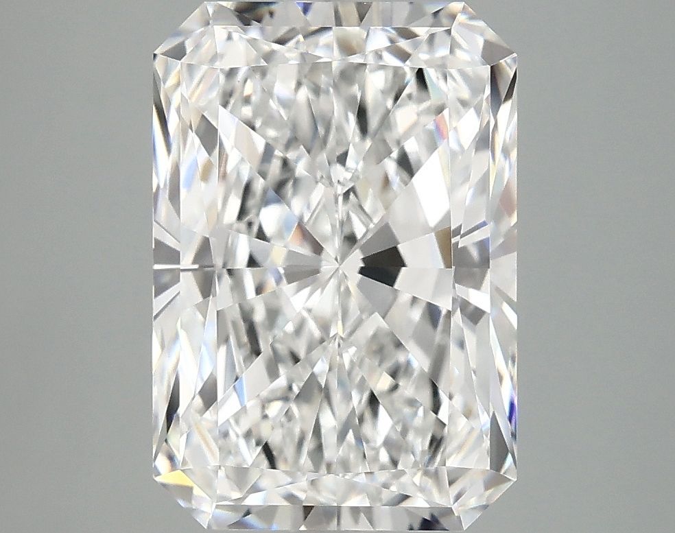 4.13 ct. radiant Lab Grown Diamond front image