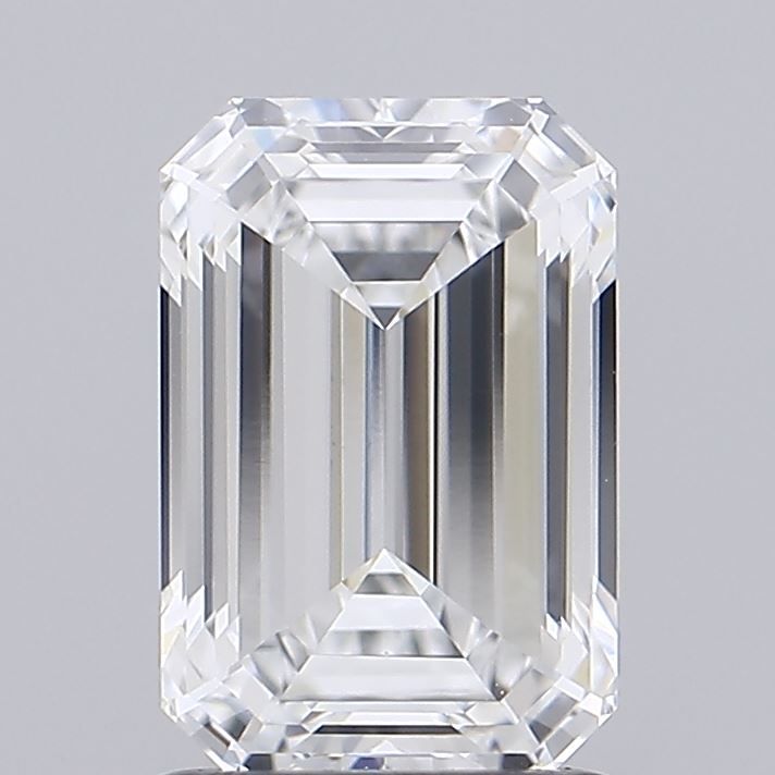 1.54 ct. emerald Lab Grown Diamond front image
