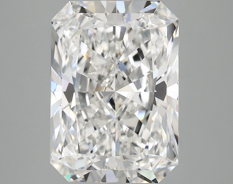 3.91 ct. radiant Lab Grown Diamond front image