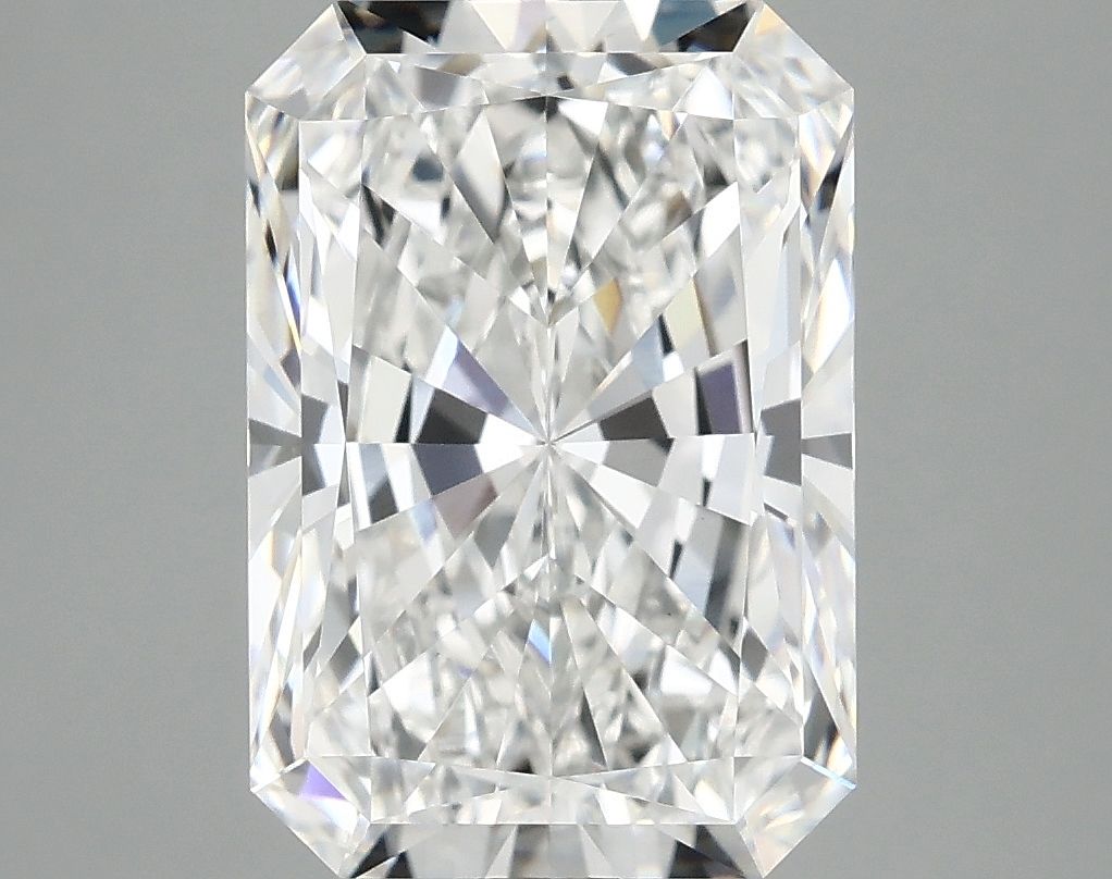 4.87 ct. radiant Lab Grown Diamond front image