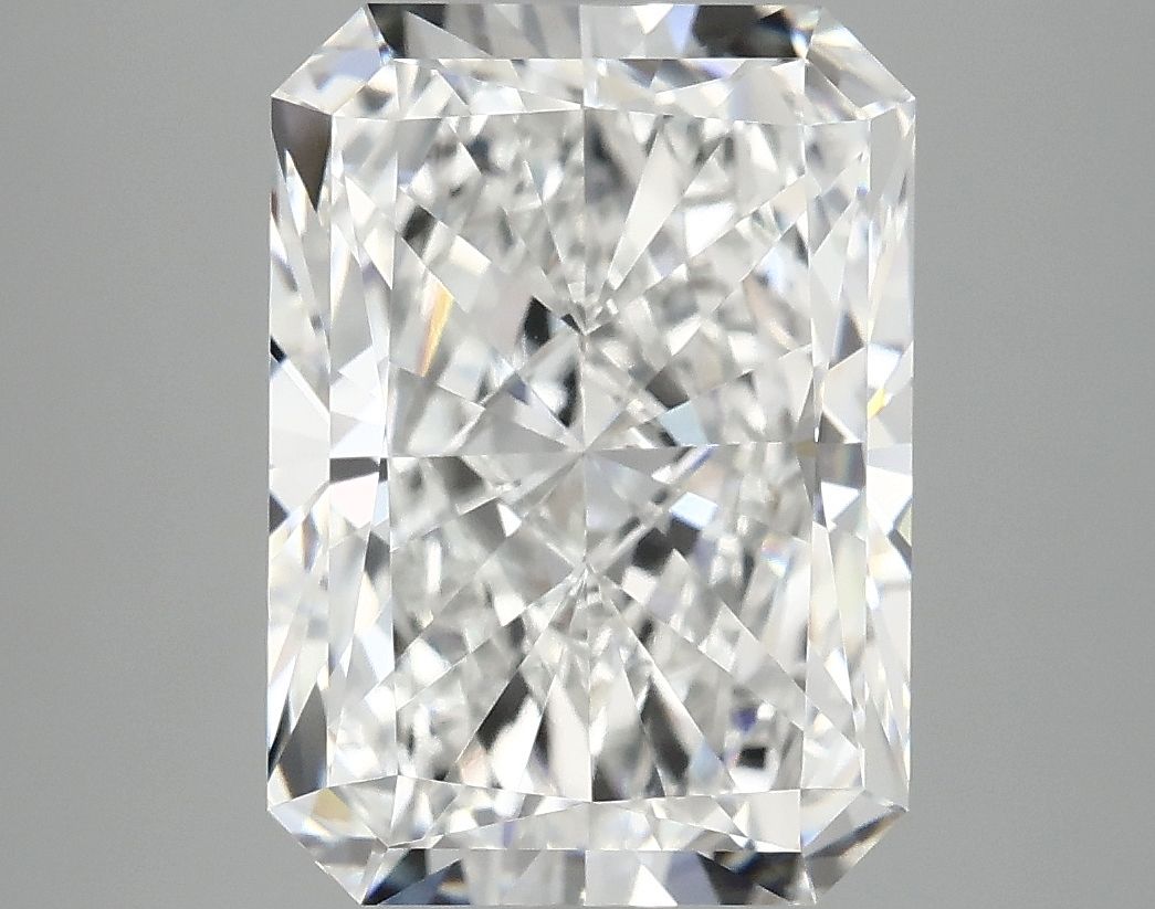 4.94 ct. radiant Lab Grown Diamond front image