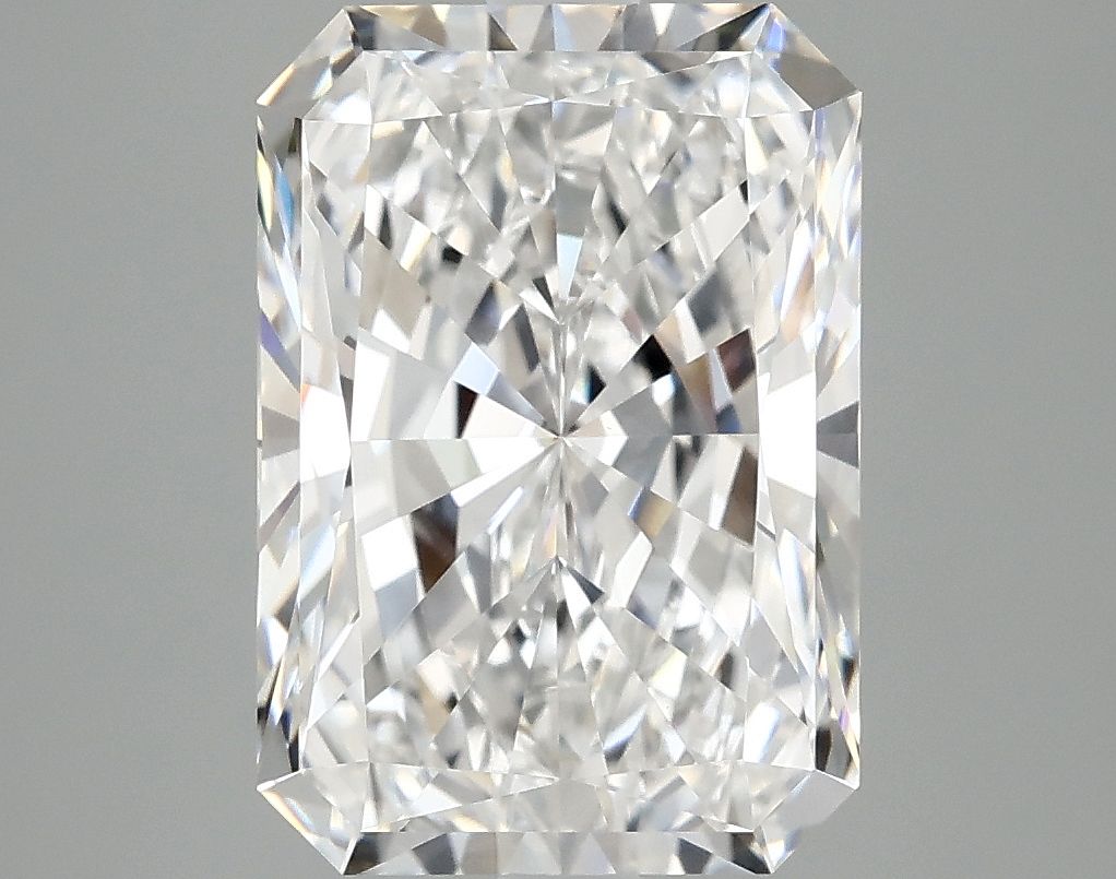 3.94 ct. radiant Lab Grown Diamond front image