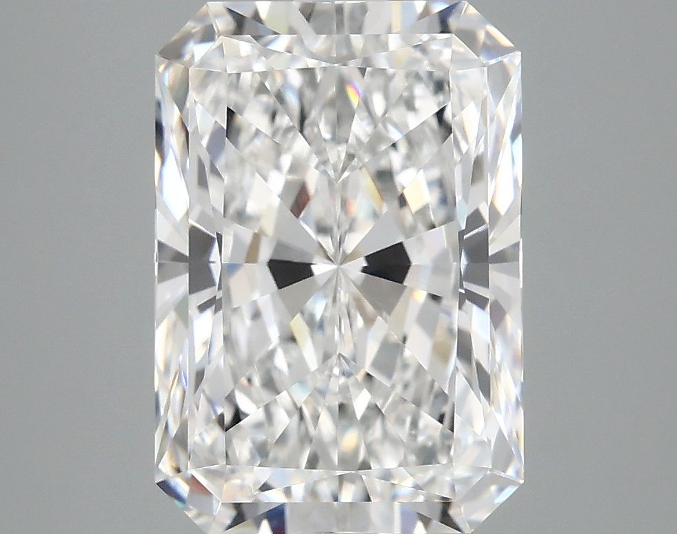 4.05 ct. radiant Lab Grown Diamond front image