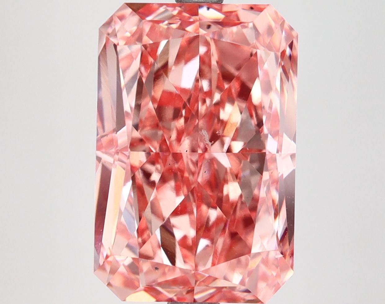 7.00 ct. radiant Lab Grown Diamond front image