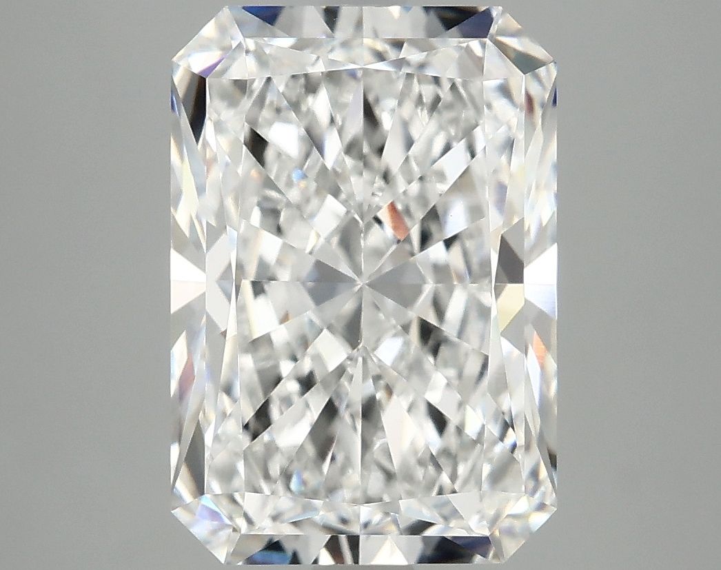 4.79 ct. radiant Lab Grown Diamond front image