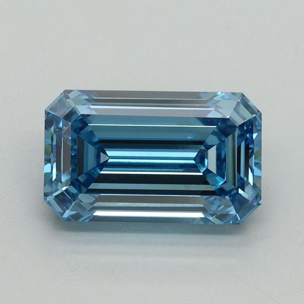 2.20 ct. emerald Lab Grown Diamond front image
