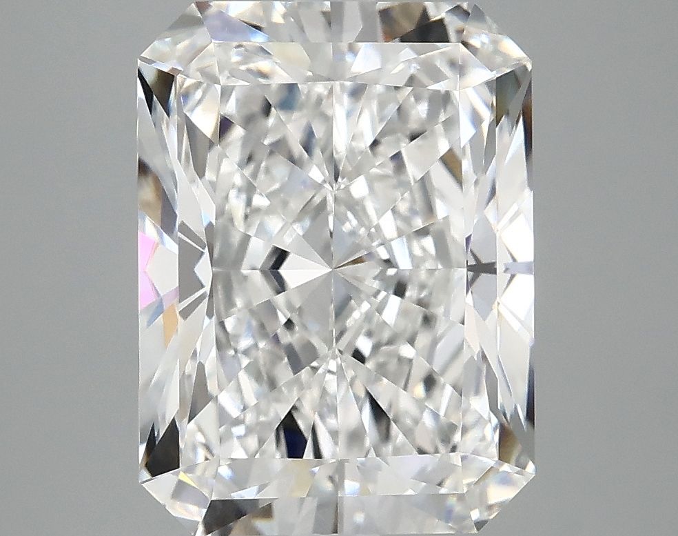 4.97 ct. radiant Lab Grown Diamond front image