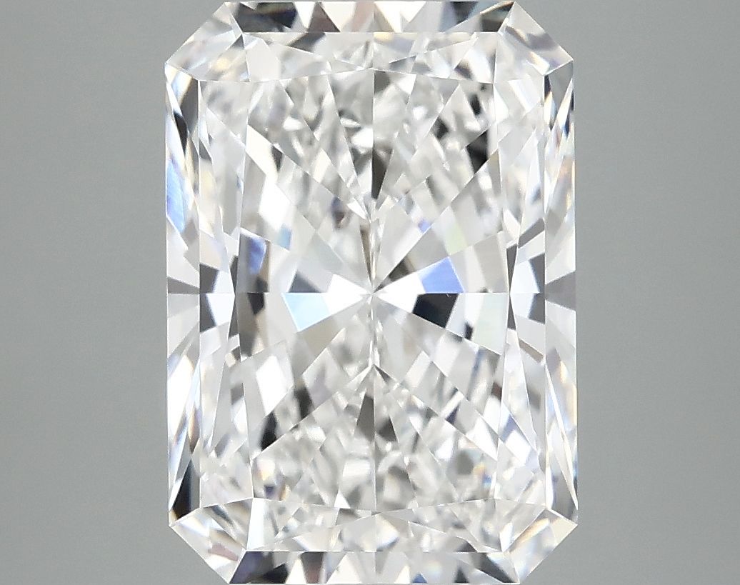 4.90 ct. radiant Lab Grown Diamond front image