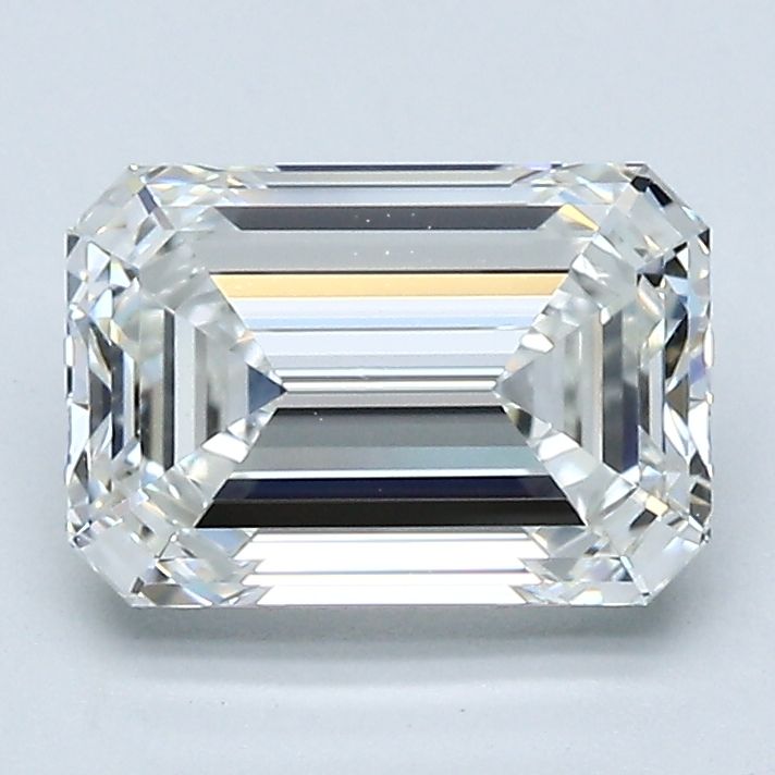 2.20 ct Emerald diamond