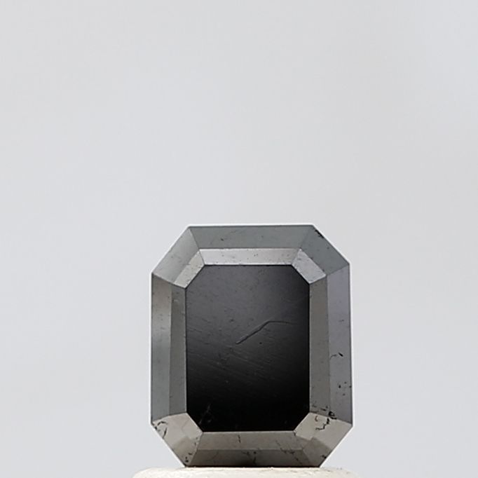 1.04 Carat Emerald Diamond Black VS2