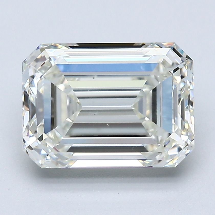 3.02 ct Emerald diamond