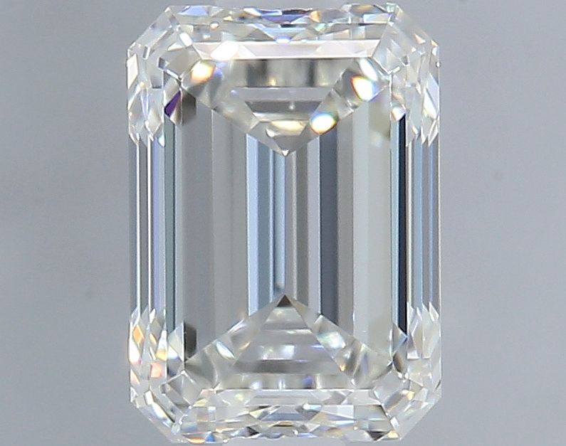 0.90 ct Emerald diamond