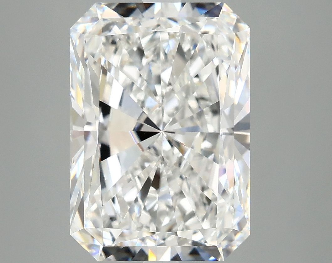 4.93 ct. radiant Lab Grown Diamond front image