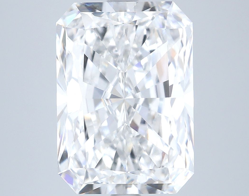 5.55 ct. radiant Lab Grown Diamond front image