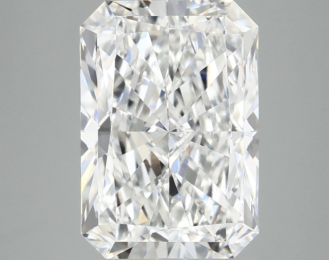 4.96 ct. radiant Lab Grown Diamond front image