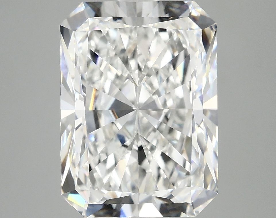 4.37 ct. radiant Lab Grown Diamond front image