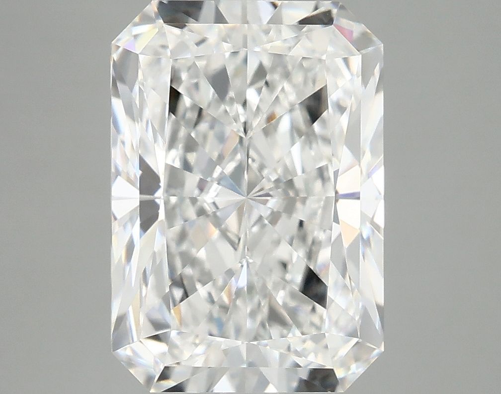 4.71 ct. radiant Lab Grown Diamond front image