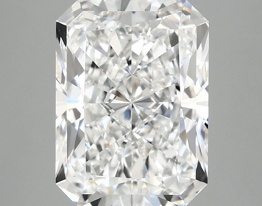 3.09 ct. radiant Lab Grown Diamond front image