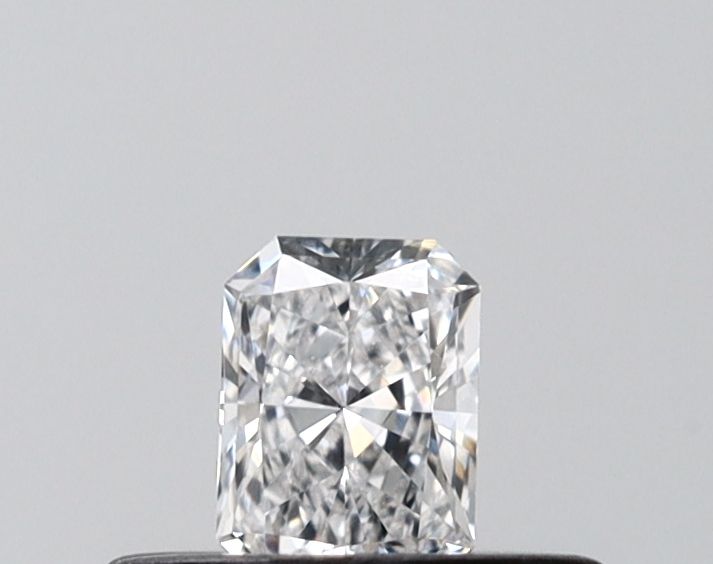 0.21ct Radiant diamond