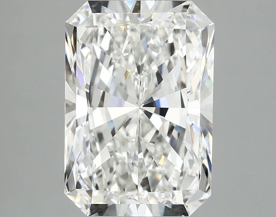 3.81 ct. radiant Lab Grown Diamond front image