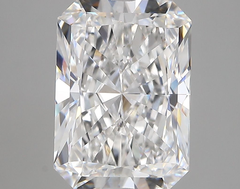 4.44 ct. radiant Lab Grown Diamond front image