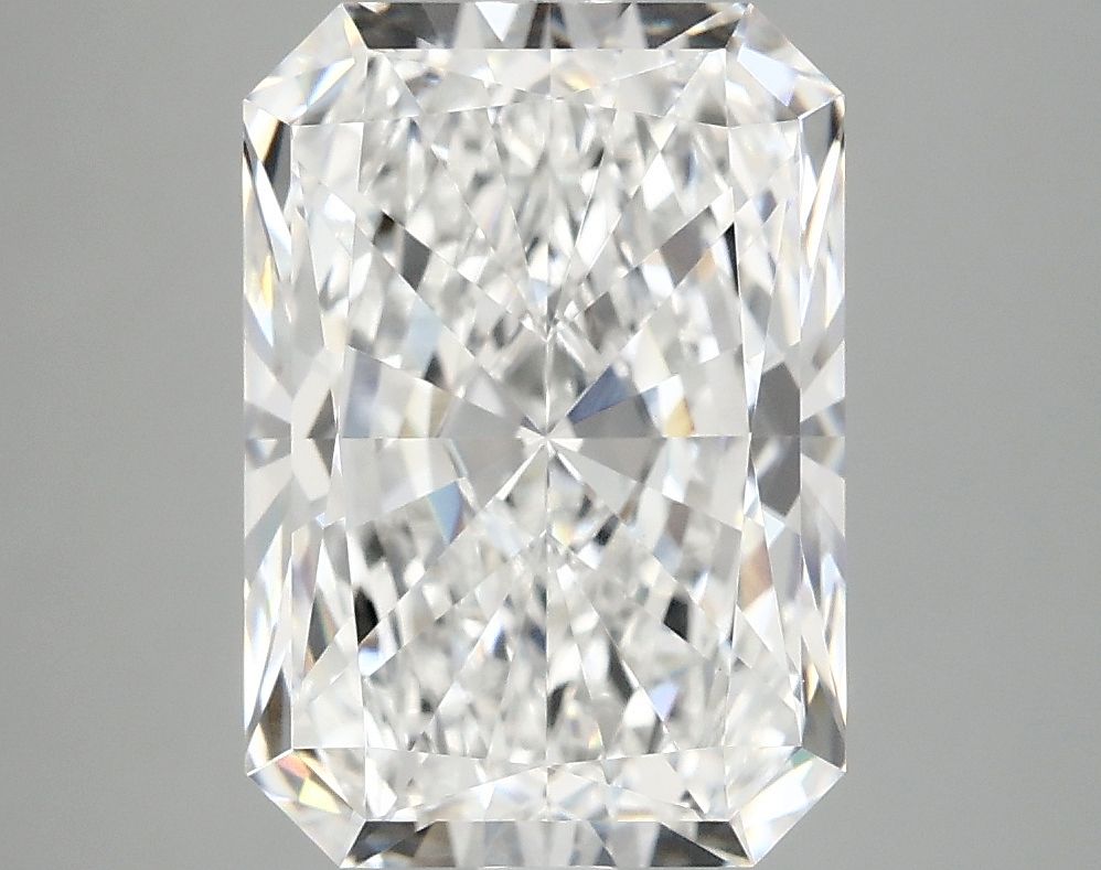 4.19 ct. radiant Lab Grown Diamond front image