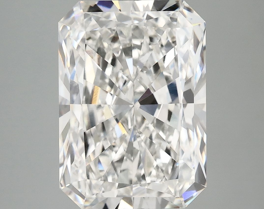 5.08 ct. radiant Lab Grown Diamond front image
