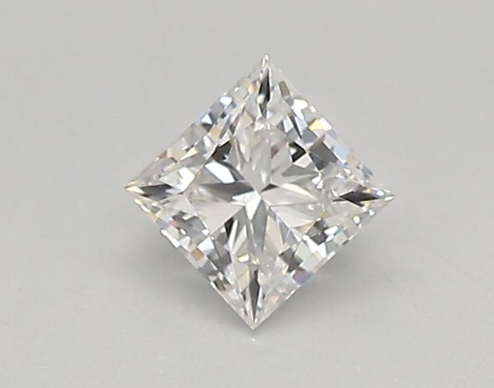 0.39 ct Princess diamond