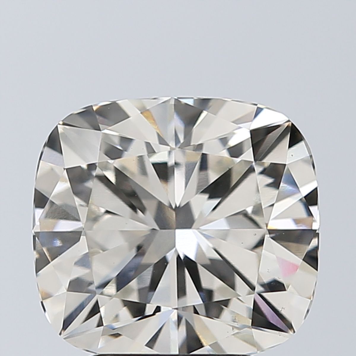 3.72 ct Cushion Modified diamond
