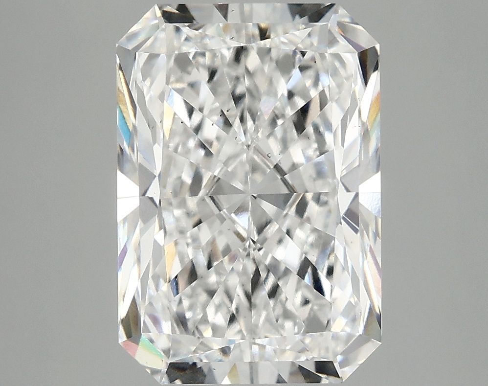 4.68 ct. radiant Lab Grown Diamond front image