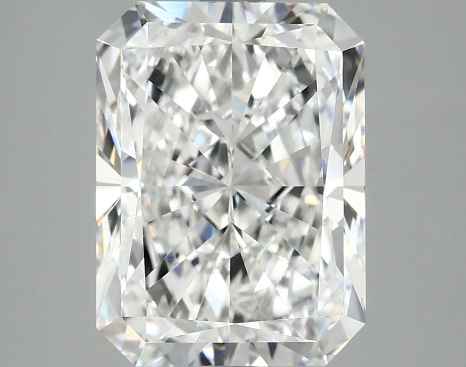 3.79 ct. radiant Lab Grown Diamond front image