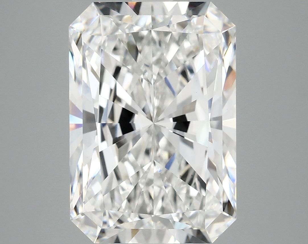4.93 ct. radiant Lab Grown Diamond front image