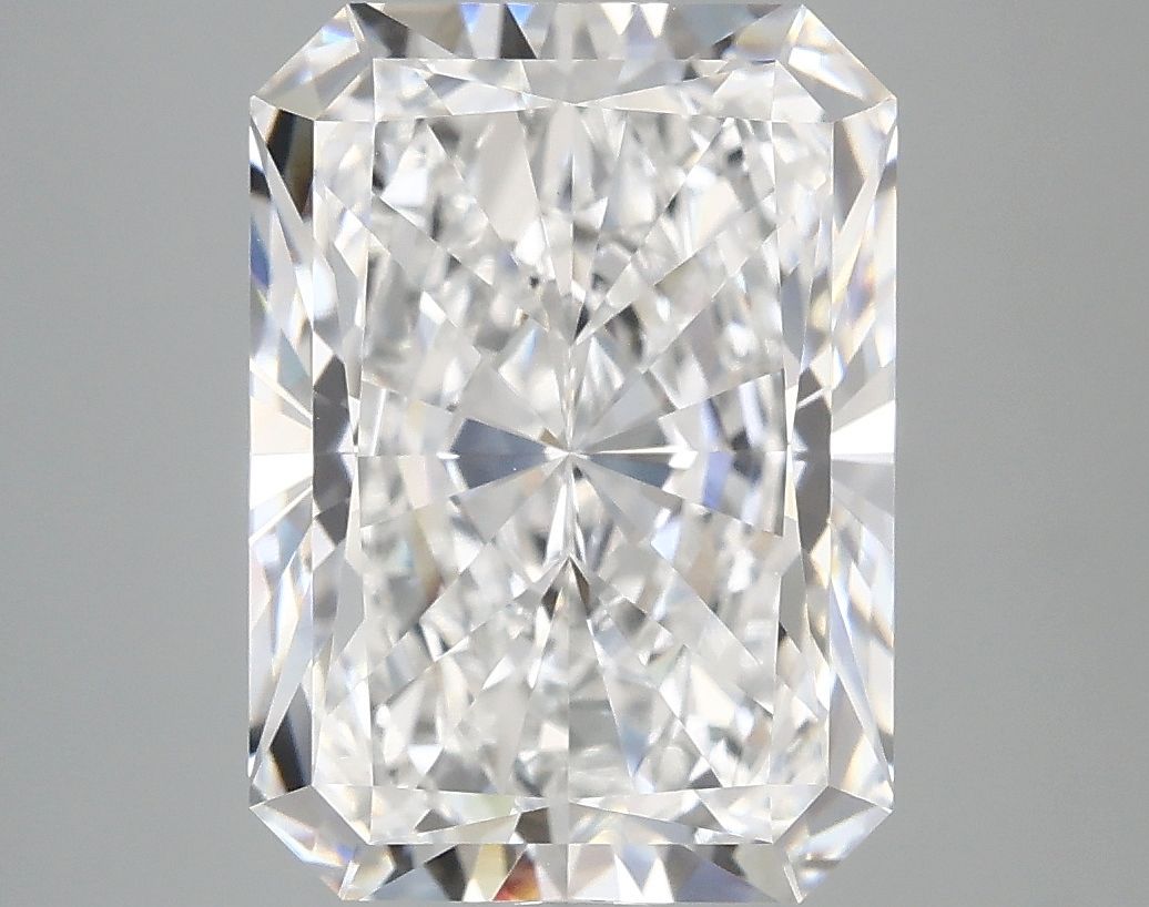 4.94 ct. radiant Lab Grown Diamond front image