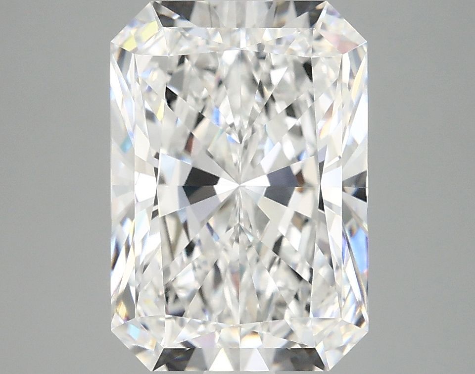 4.05 ct. radiant Lab Grown Diamond front image