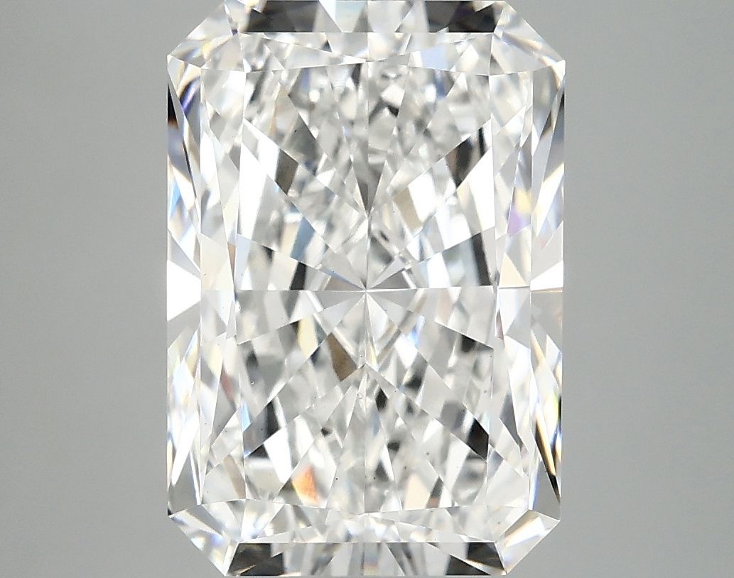 4.90 ct. radiant Lab Grown Diamond front image