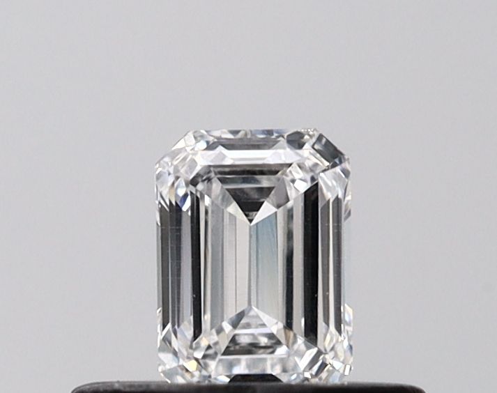 0.31 ct Emerald lab_grown_diamond