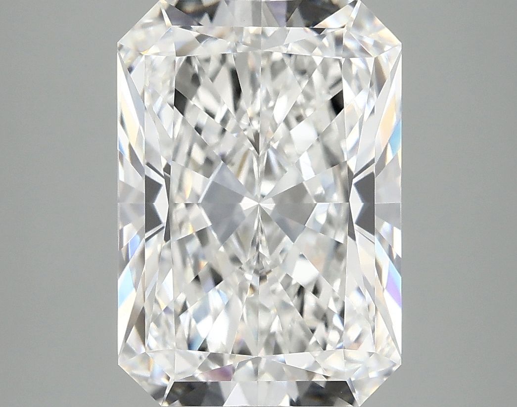 4.99 ct. radiant Lab Grown Diamond front image
