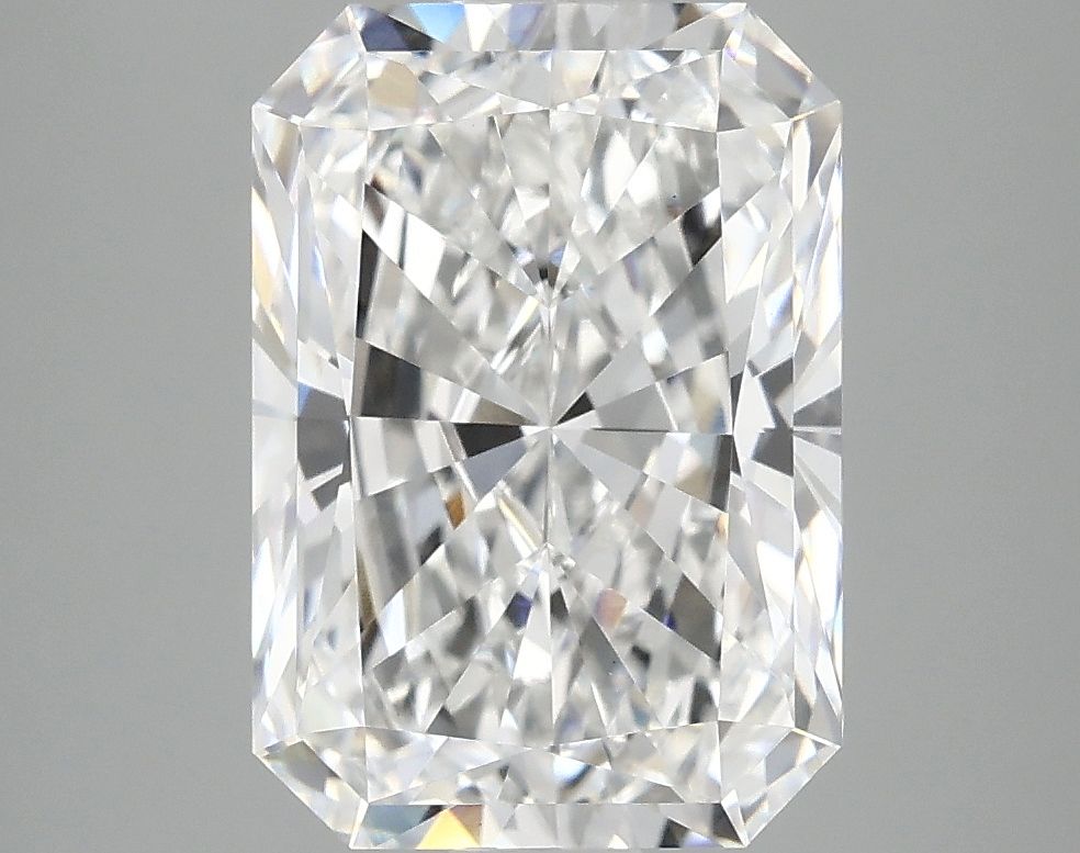 4.19 ct. radiant Lab Grown Diamond front image