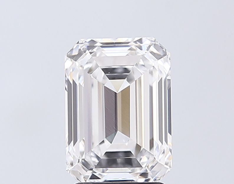2.60 ct. emerald Lab Grown Diamond front image