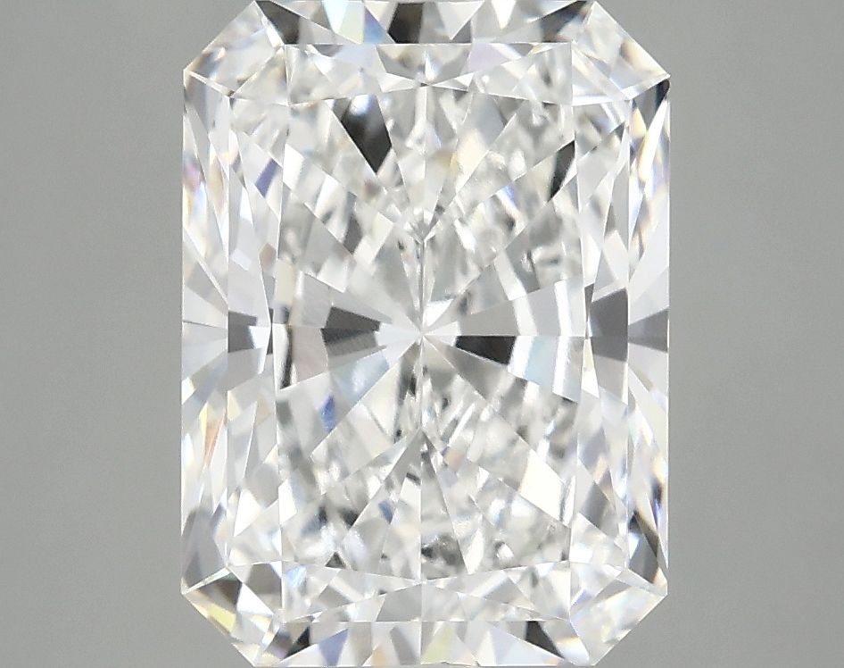 4.19 ct. radiant Lab Grown Diamond front image