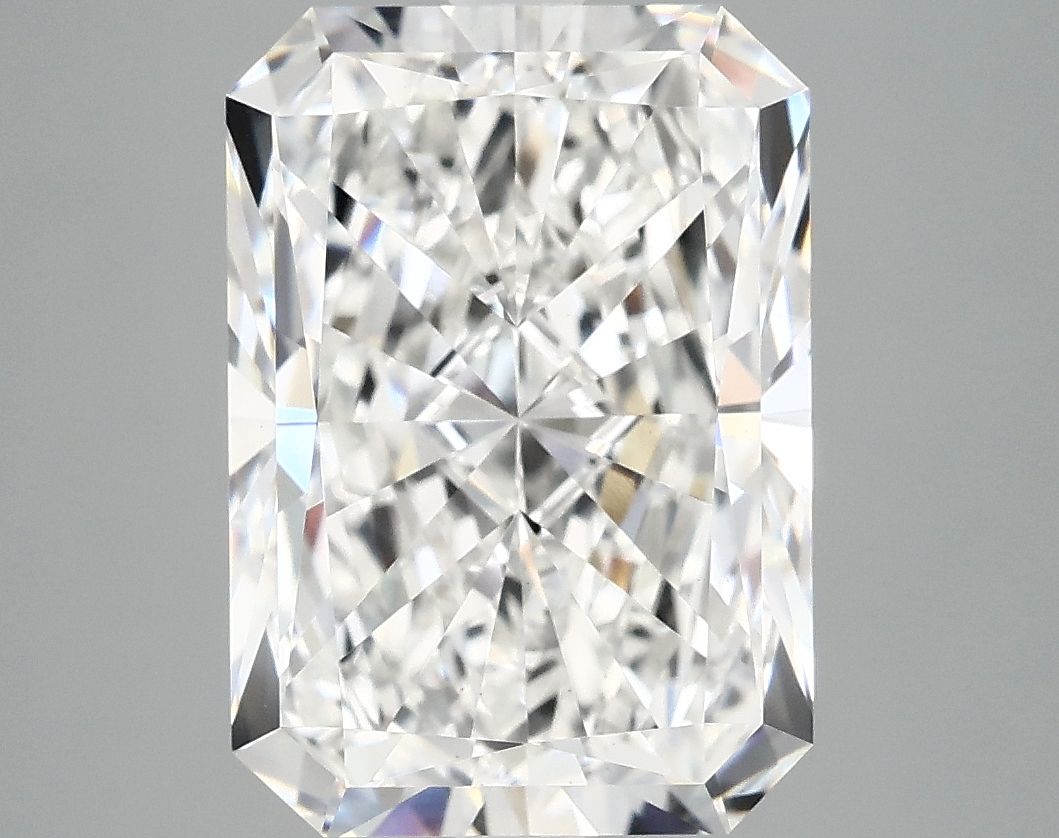 5.04 ct. radiant Lab Grown Diamond front image