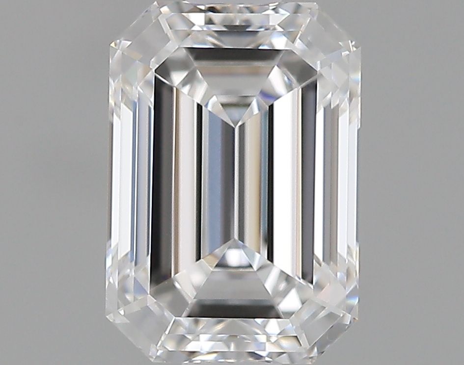 1.04 ct. emerald Lab Grown Diamond front image