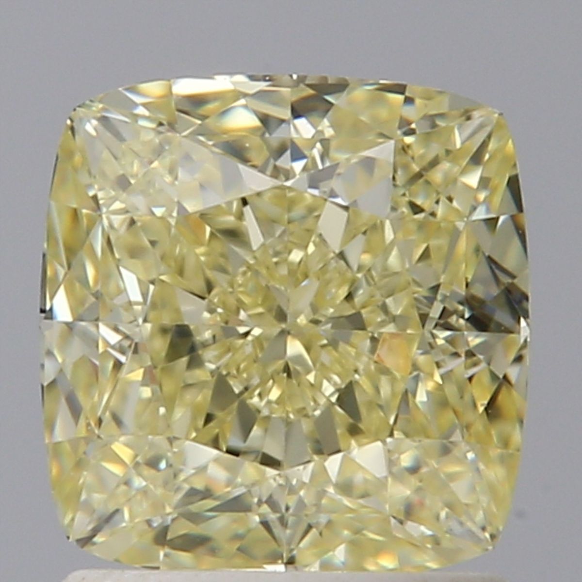 1.50 ct Cushion Brilliant diamond
