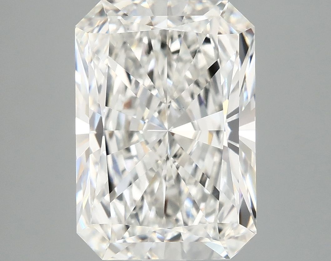 4.47 ct. radiant Lab Grown Diamond front image