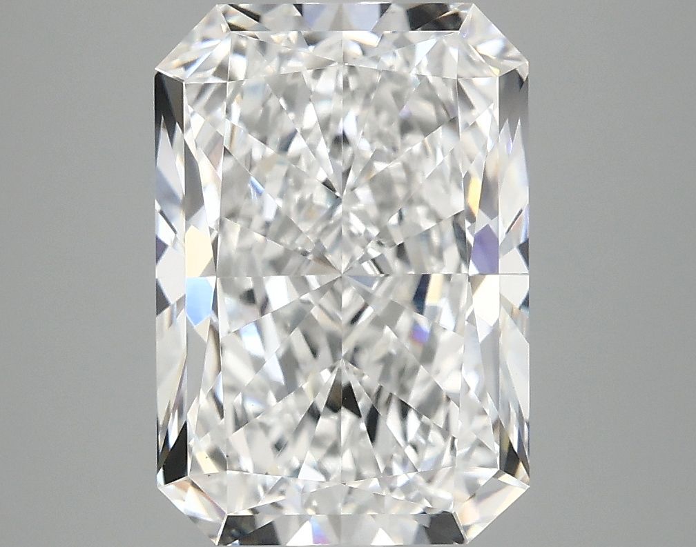 4.39 ct. radiant Lab Grown Diamond front image