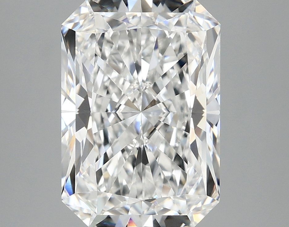 3.77 ct. radiant Lab Grown Diamond front image