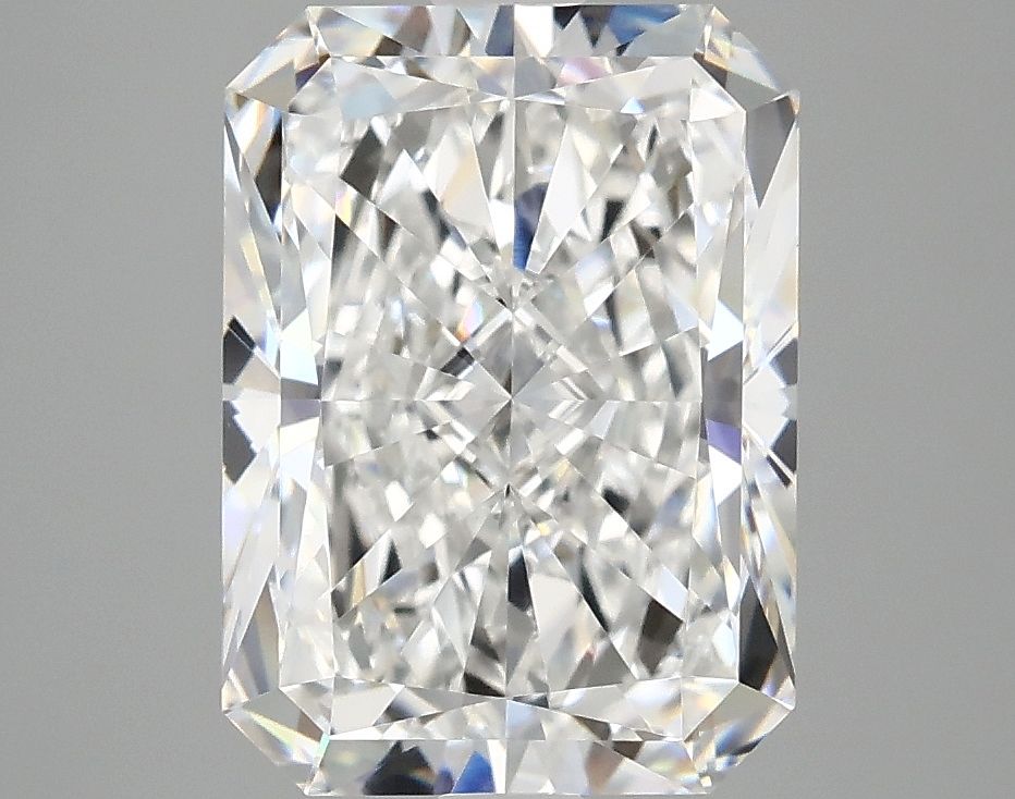 3.81 ct. radiant Lab Grown Diamond front image