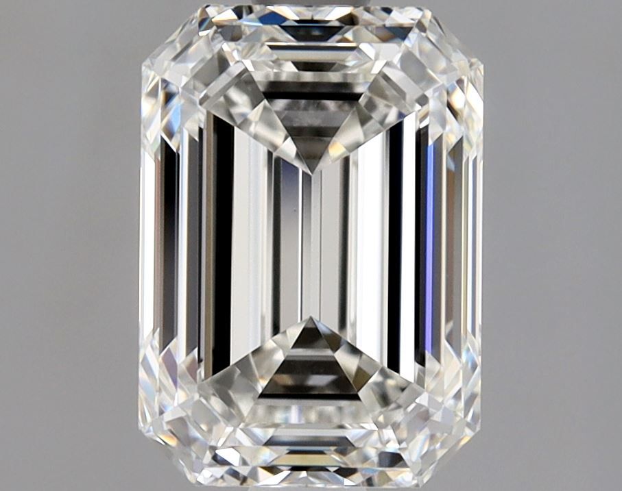 2.01 ct Emerald diamond