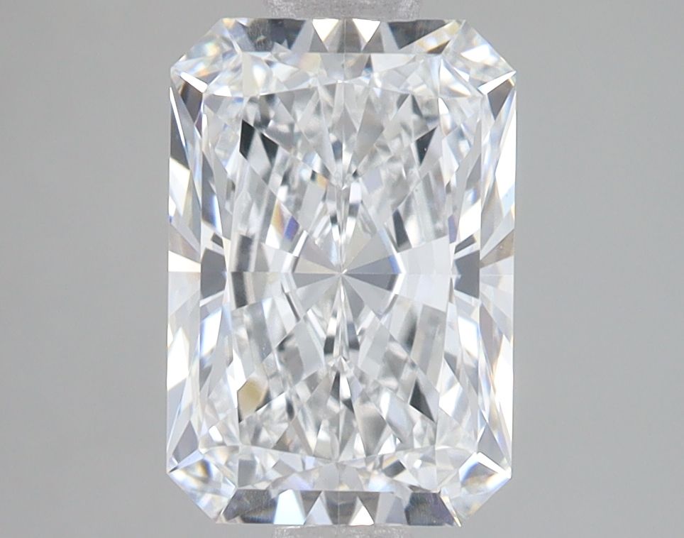 2.59 ct. radiant Lab Grown Diamond front image
