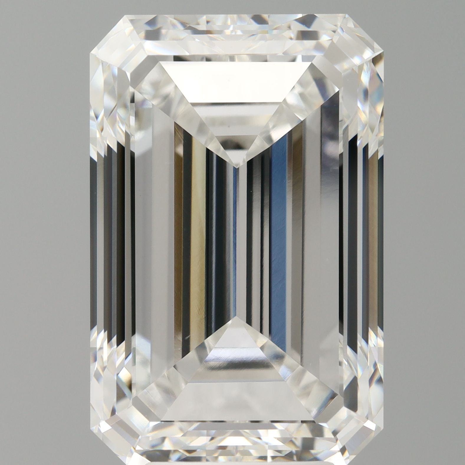 8.00 ct. emerald Lab Grown Diamond front image